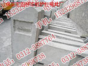 预制混凝土里程碑塑料模具工程案例